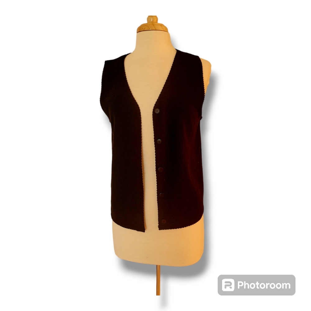 Sleeveless Black Waistcoat/Cardigan/Vest. Vintage. Size Small